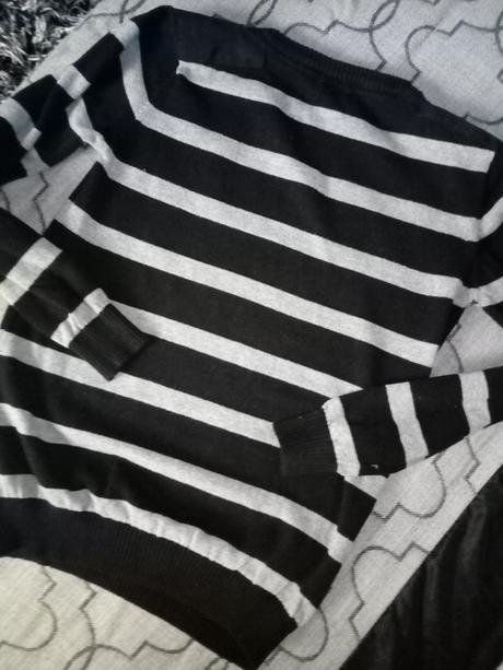 Chlapčenský pulóver č134/140, 134