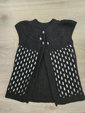 Svetrik vesta 146, 146