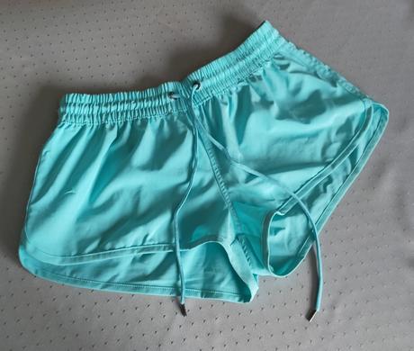 Tyrkysové kratase, s