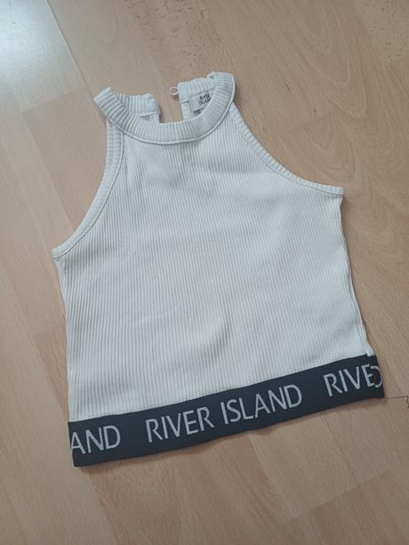 Rebrovany crop top, river island,122