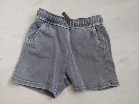 Šortky č.92, h&m,92