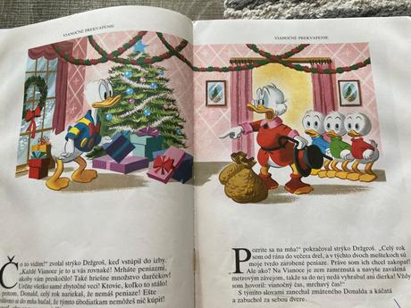 Veselé vianoce s mickey mousom a jeho priateľmi,