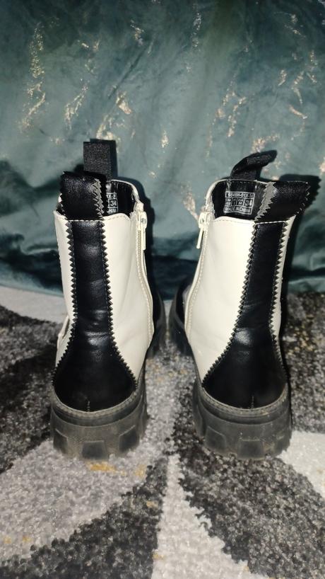 Čižmičky, reserved,34