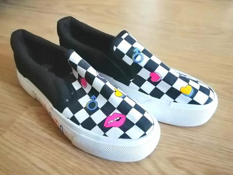 Dámske plátenky, veľ. 37, nové, netflix edition, 37