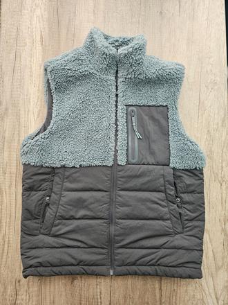 Hrubšia vesta, reserved,146