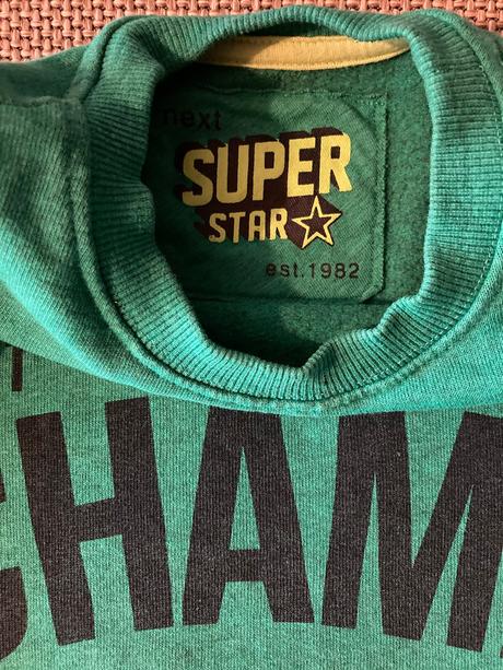 Pekna mikinka, next,92