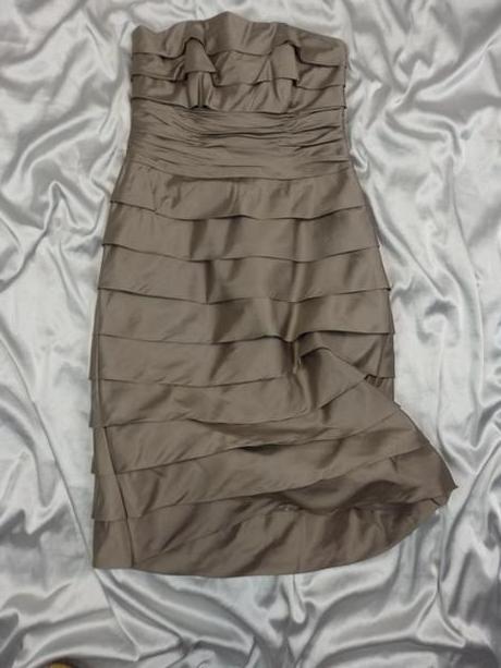 Kvalitné spoločenské šaty, monsoon,38