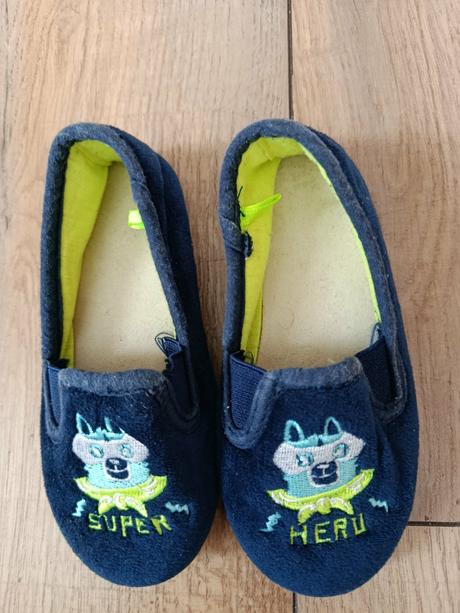 Chlapčenské papučky, 25