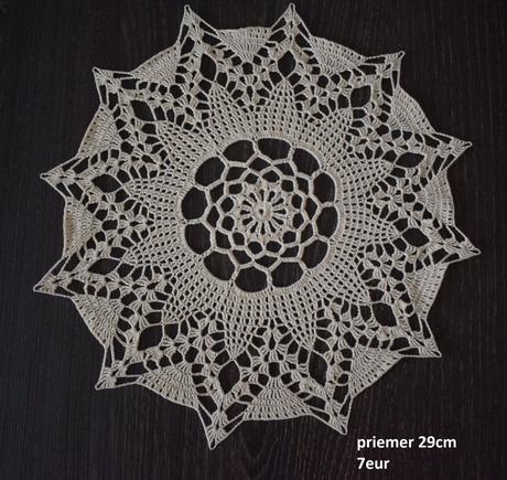 Béžové háčkované dečky, 