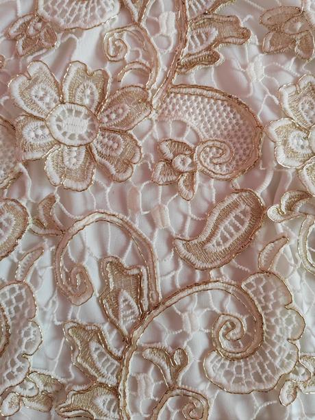 Dámska blúzka so zlatou výšivkou, f&f,38