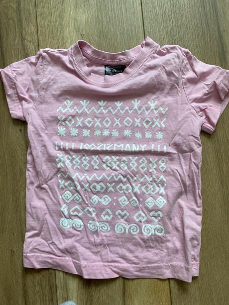 Tricko čičmany 104, 104