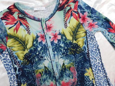 Velmi pekny trendy sveter, 38