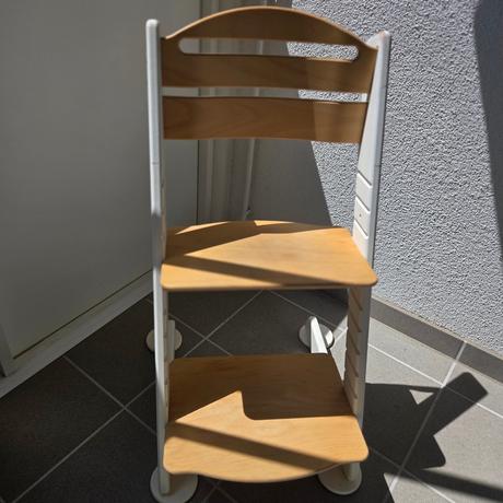 Rastúca stolička jitro,
