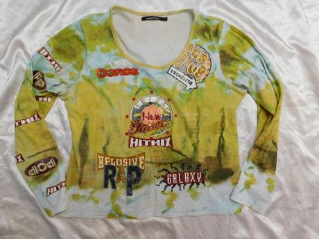 Kvalitne damske tričko, 42