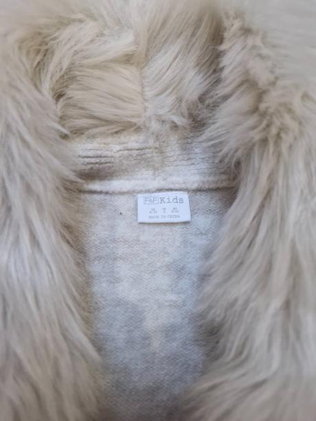 Svetrik s kozusinou, f&f,134