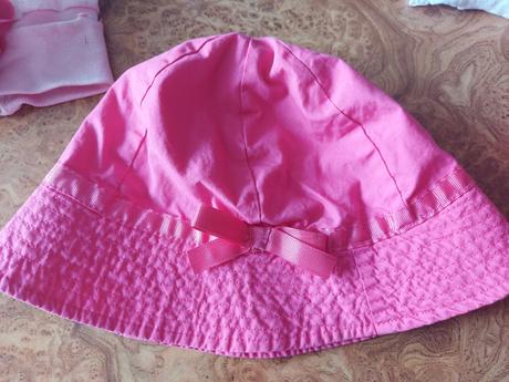 4x satka, klobúčik, čiapka a šiltovka, 122