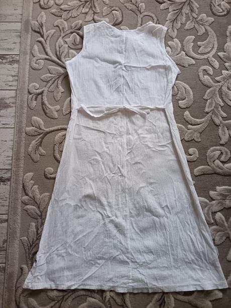 Ľahké ľanové šaty, l