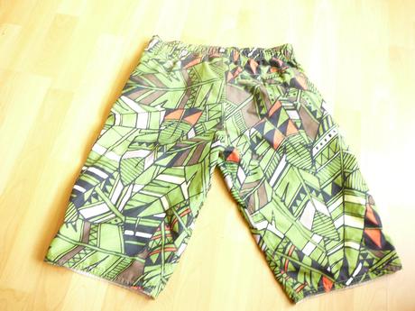 Chlapcenske kratasy protest, 176