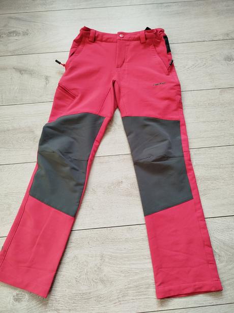 Športové nohavice, 128