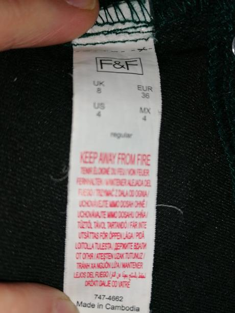 Smaragdovozelené džegínsy, f&f,s