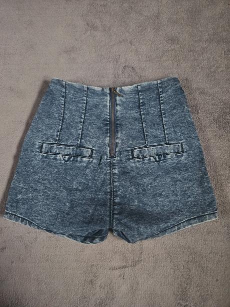 Šortky, esmara,36