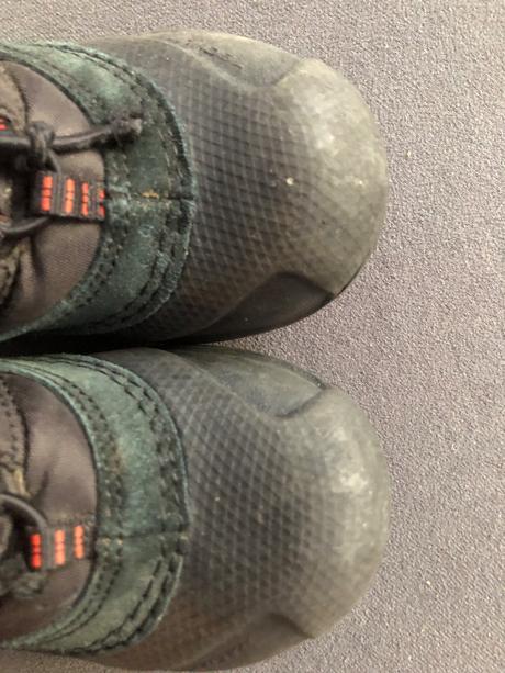 Snehule columbia, columbia,26