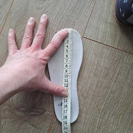 Dievčenské gumáky, 28