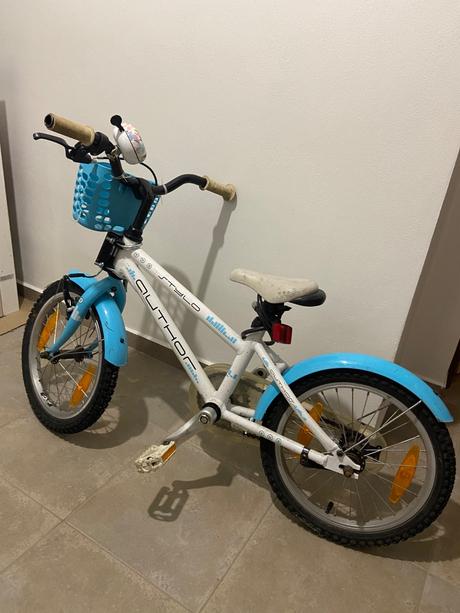 Bicykel author, author,16