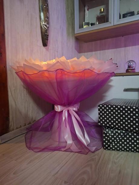 Maxi svietiaca kytica plná motýľov, 