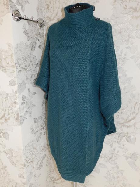 Kvalitne vlnene pončo, 