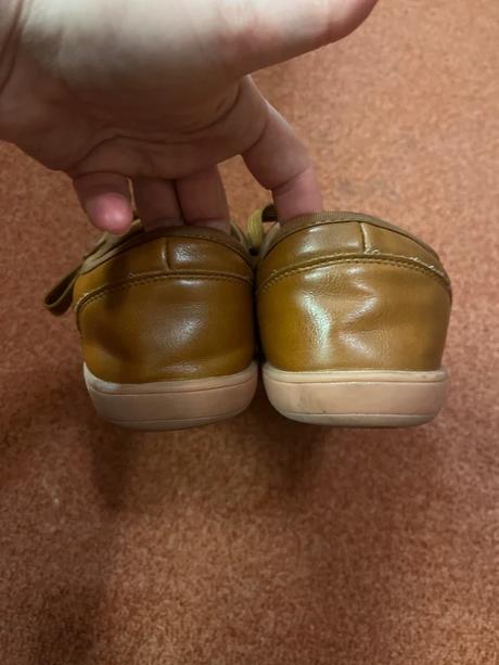 Barefoot poltopanky, 45