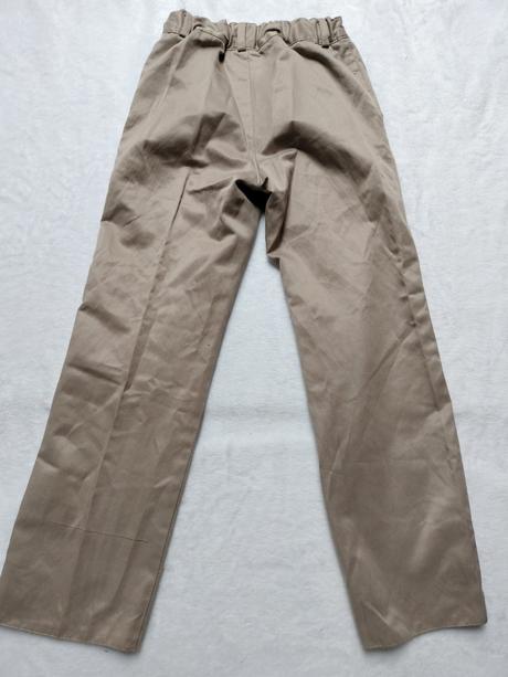 Béžové elegantné nohavice, 122