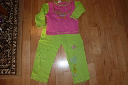 Pyžamko pre dievčatko, 92