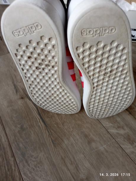 Tenisky biele + modré (už s poštovným), adidas,37