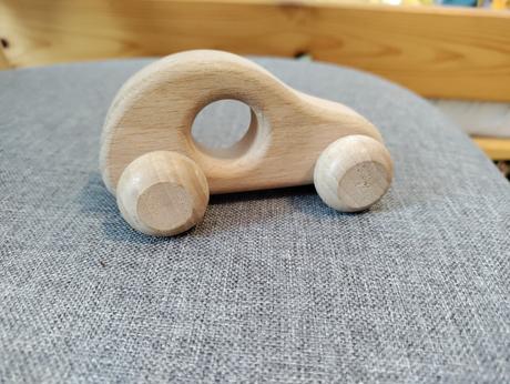 Drevené autíčko, 