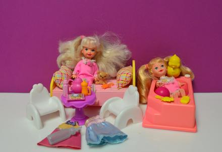 Barbie bábiky shelly kelly, 
