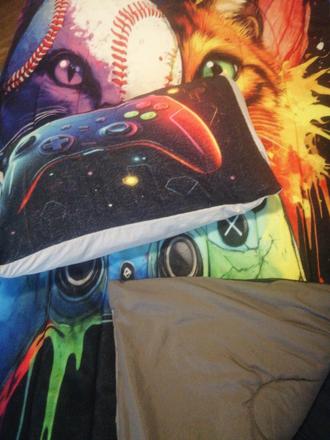 Prykrivka na posteľ a vankúše, 