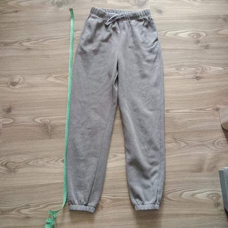 Tepláky h&m 158 veľmi málo nosené, dcéra z nich ve, h&m,158