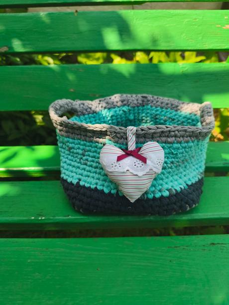 Hačkovaný košík, 