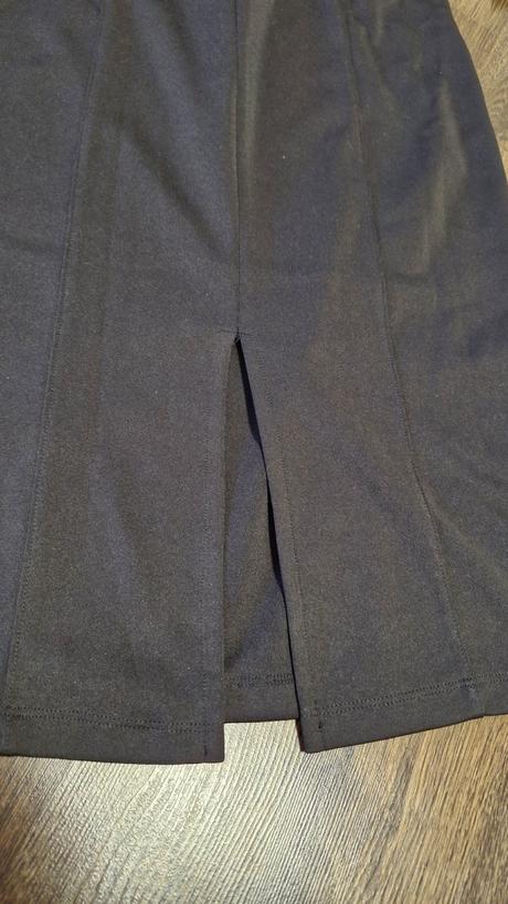 Spoločenské šaty, m