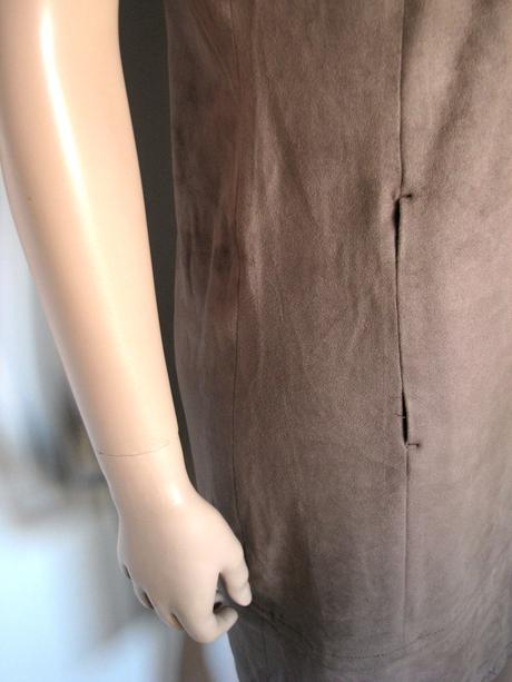 Šedé akoby kožené šaty, 40