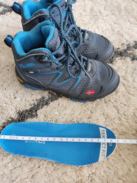 Trekové vibram topánky vodeodolné, 28