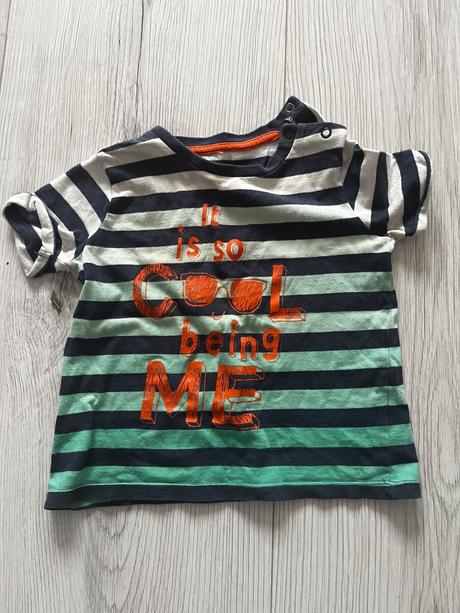 Balík kratkorukavovych tričiek na donosenie, 86–98