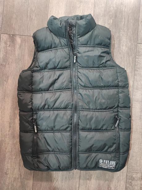 Chlapčenská vesta, takko,146