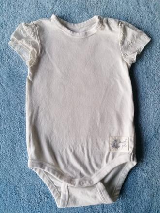 Body s okrasnými rukávmi, 74