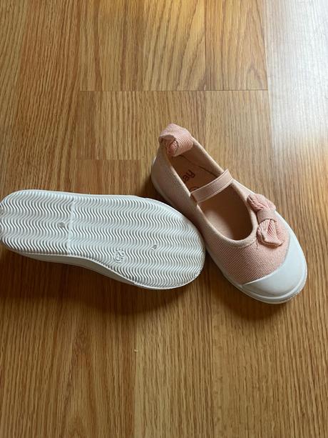 Topánočky nove, sinsay,25