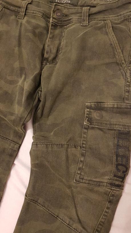 Maskacove nohavice, 122