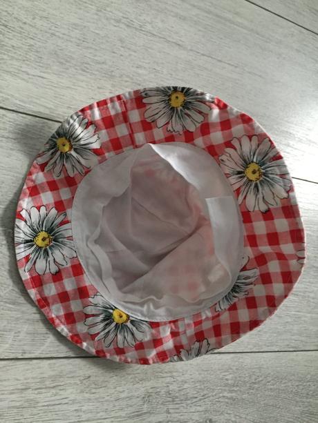 Dievcensky klobuk 6-12 mesiacov, 74