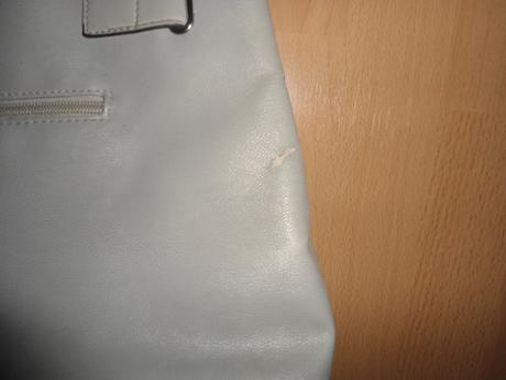 Svetlosiva damska kabelka, 