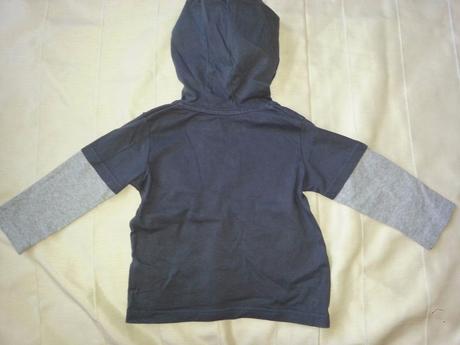 Tricko s dlhym rukavom a kapucnou, 86